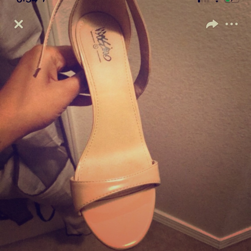Tan heels